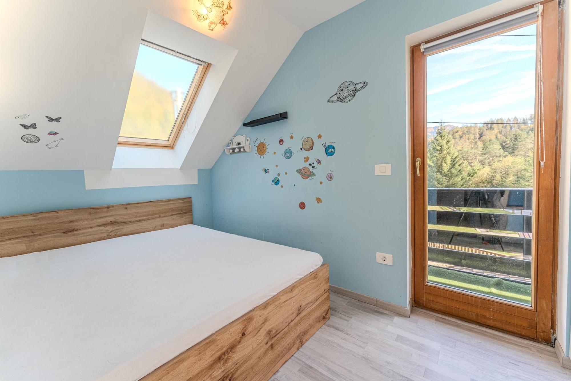Idyllic Triglav Forest Retreat - Alps, Trails, Lakes, Falls Mojstrana Exterior photo